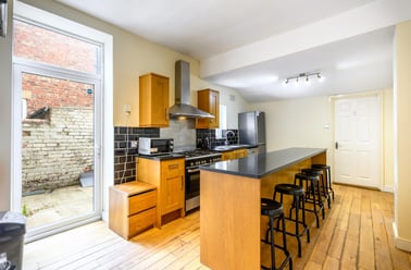 Queens Terrace, Jesmond, Newcastle - Image 2